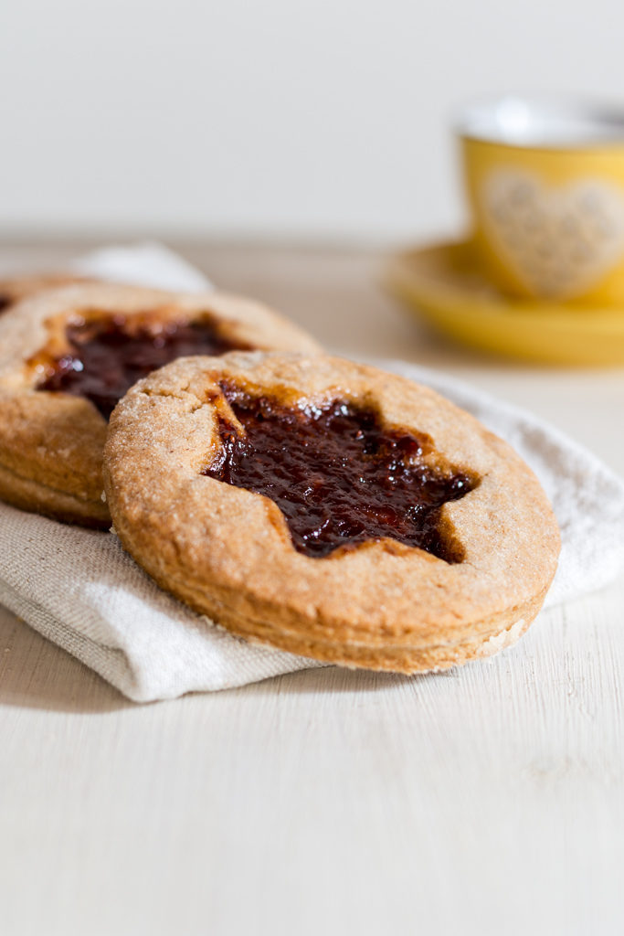 Biscotti vegani con marmellata