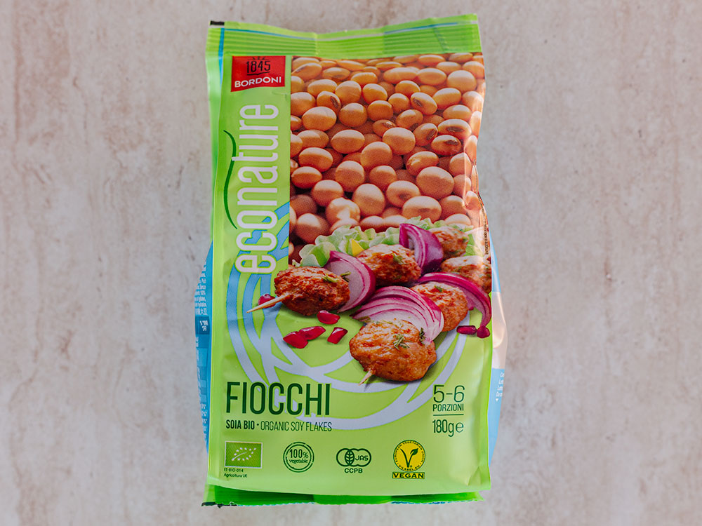 Come sostituire la carne nell'alimentazione vegana con la soia disidratata