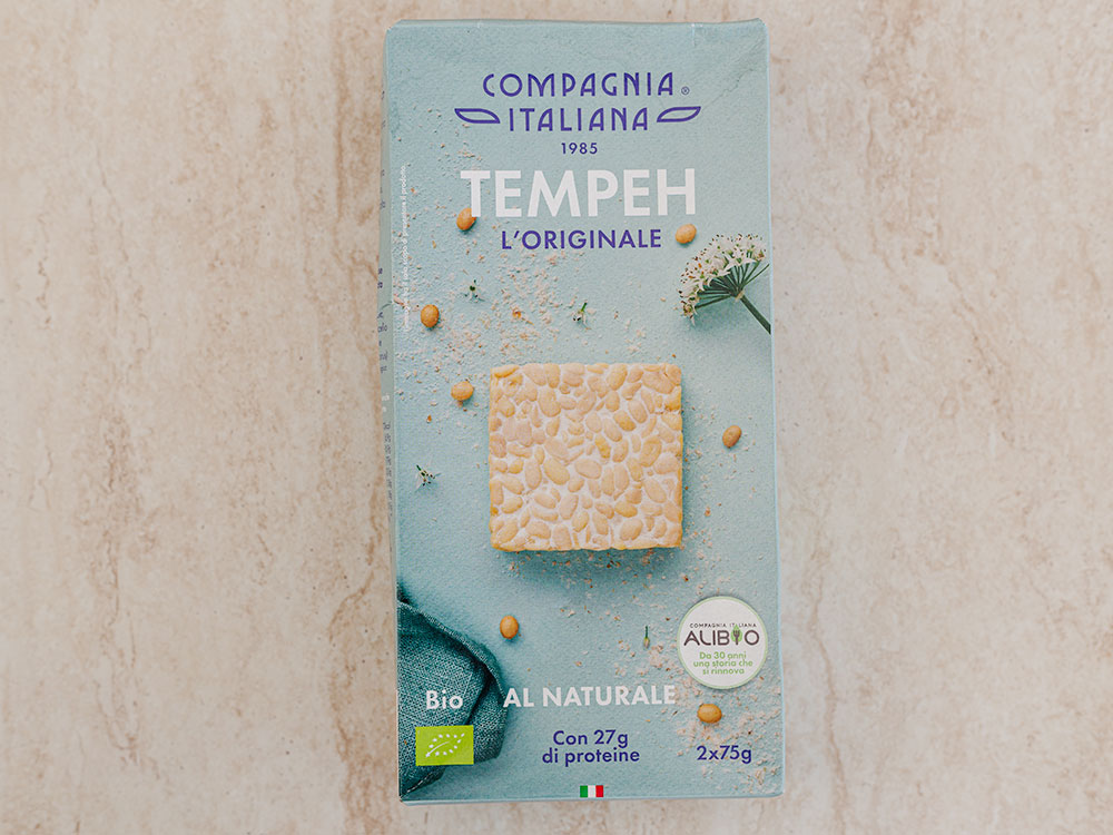 Come sostituire la carne nell'alimentazione vegana con il tempeh