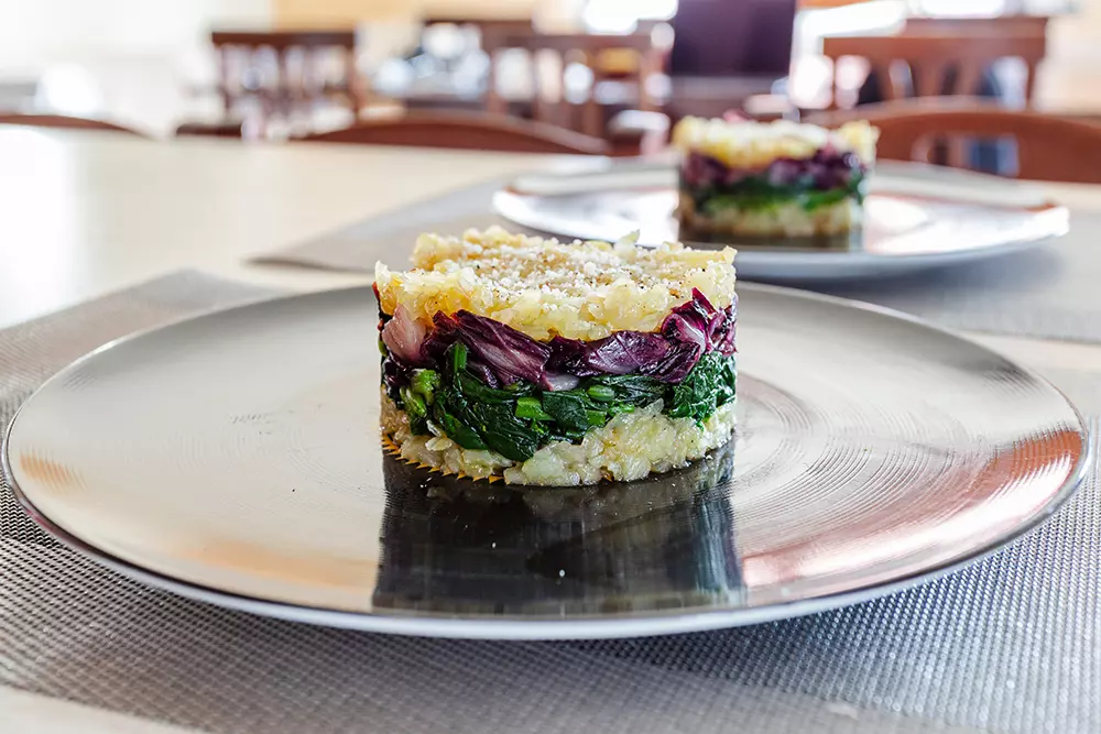 Ricette vegane con le patate: Tortini di patate, spinaci e radicchio – ricetta vegana