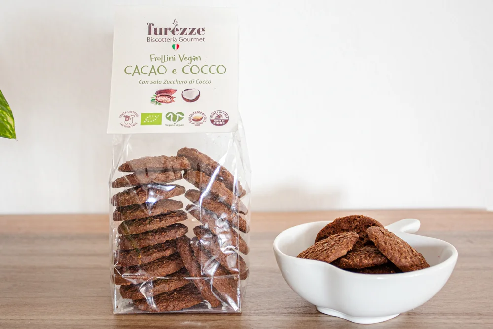Biscotti vegani da comprare: Frollini vegan cacao e cocco Le Furezze