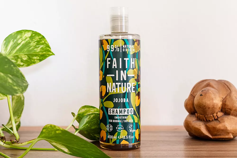 Shampoo vegan: Shampoo con olio di jojoba Faith in nature